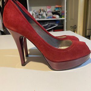 Stuart Weitzman Suede Pumps - new without tags